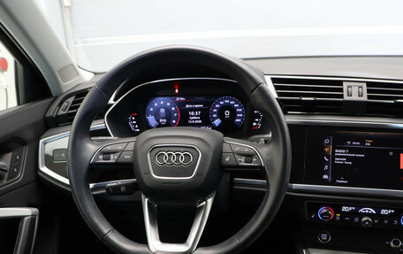 Audi Q3, 2021 год, 3 649 000 рублей, 8 фотография