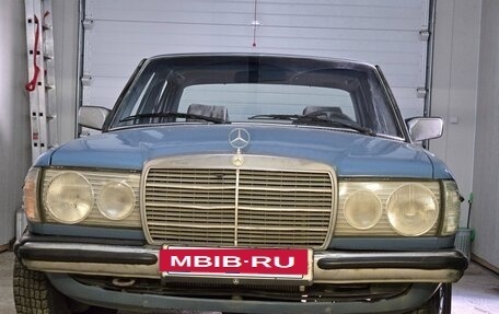 Mercedes-Benz W123, 1982 год, 650 000 рублей, 14 фотография