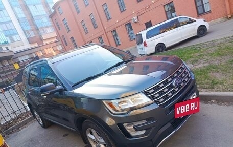 Ford Explorer VI, 2017 год, 2 800 000 рублей, 2 фотография