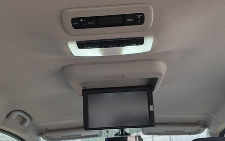 Nissan Serena IV, 2018 год, 2 050 000 рублей, 18 фотография