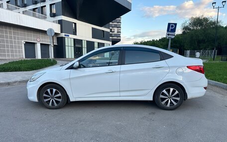Hyundai Solaris II рестайлинг, 2014 год, 775 000 рублей, 3 фотография