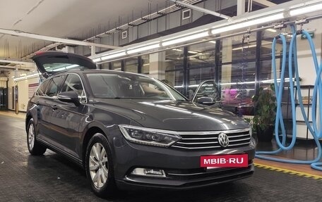 Volkswagen Passat B8 рестайлинг, 2019 год, 2 200 000 рублей, 4 фотография