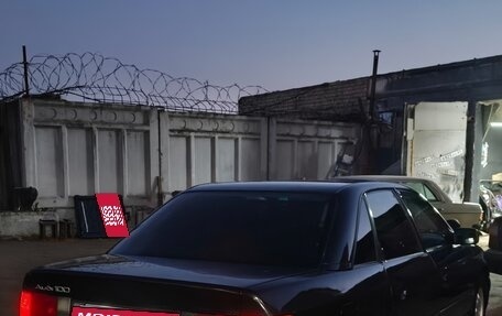 Audi 100, 1992 год, 300 000 рублей, 7 фотография