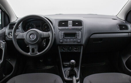 Volkswagen Polo VI (EU Market), 2013 год, 650 000 рублей, 13 фотография