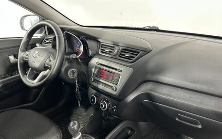 KIA Rio III рестайлинг, 2013 год, 850 000 рублей, 17 фотография