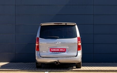 Hyundai Grand Starex Grand Starex I рестайлинг 2, 2011 год, 1 555 000 рублей, 5 фотография