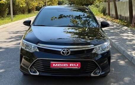 Toyota Camry, 2016 год, 1 880 000 рублей, 1 фотография