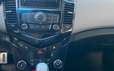 Chevrolet Cruze II, 2012 год, 650 000 рублей, 6 фотография
