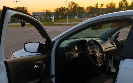 Volkswagen Polo VI (EU Market), 2015 год, 675 000 рублей, 11 фотография