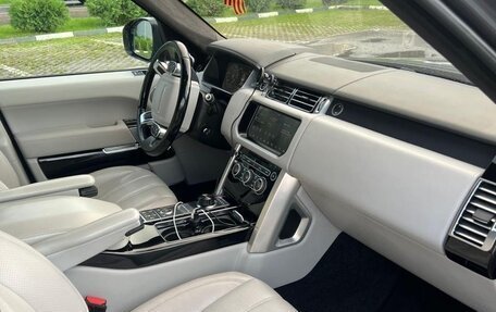 Land Rover Range Rover IV рестайлинг, 2017 год, 4 500 000 рублей, 5 фотография