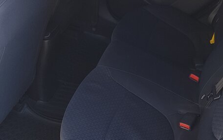 Hyundai Solaris II рестайлинг, 2011 год, 700 000 рублей, 4 фотография