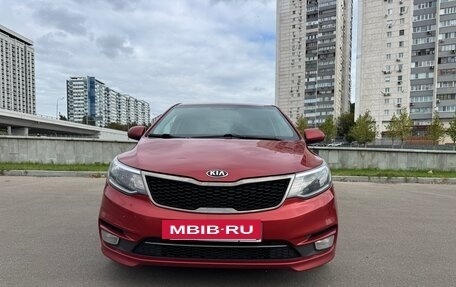 KIA Rio III рестайлинг, 2017 год, 1 050 000 рублей, 2 фотография