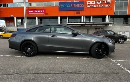Mercedes-Benz E-Класс, 2017 год, 3 350 000 рублей, 2 фотография