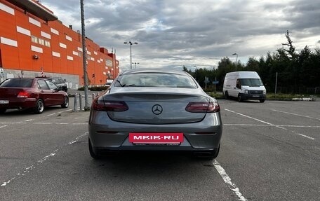 Mercedes-Benz E-Класс, 2017 год, 3 350 000 рублей, 5 фотография