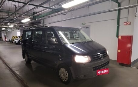 Volkswagen Caravelle T5, 2012 год, 1 860 000 рублей, 2 фотография