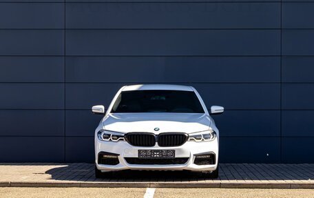 BMW 5 серия, 2019 год, 3 095 000 рублей, 2 фотография
