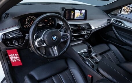 BMW 5 серия, 2019 год, 3 095 000 рублей, 15 фотография