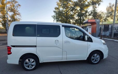 Nissan NV200, 2015 год, 1 800 000 рублей, 8 фотография