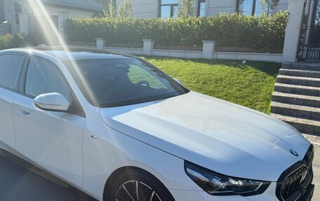 BMW 5 серия, 2023 год, 9 500 000 рублей, 14 фотография
