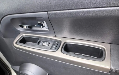 Jeep Cherokee, 2012 год, 1 580 000 рублей, 13 фотография