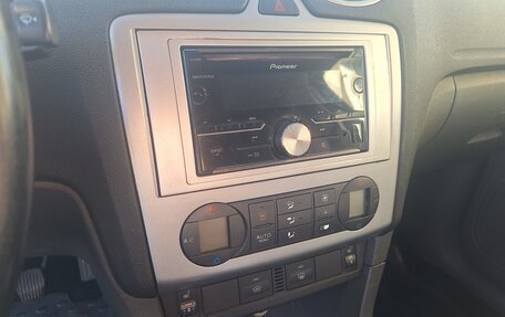 Ford Focus II рестайлинг, 2005 год, 470 000 рублей, 13 фотография