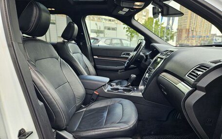 Ford Explorer VI, 2018 год, 2 925 000 рублей, 10 фотография