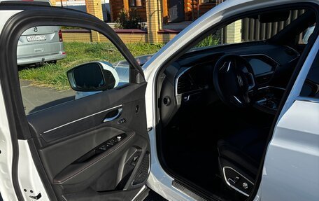 Geely Tugella FY11, 2022 год, 3 100 000 рублей, 8 фотография