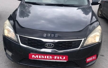 KIA cee'd I рестайлинг, 2011 год, 750 000 рублей, 2 фотография
