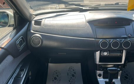 Nissan Avenir II, 2003 год, 399 999 рублей, 18 фотография