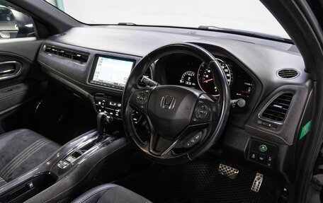 Honda Vezel, 2019 год, 1 990 000 рублей, 10 фотография