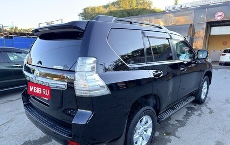 Toyota Land Cruiser Prado 150 рестайлинг 2, 2014 год, 3 250 000 рублей, 13 фотография