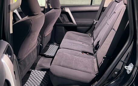 Toyota Land Cruiser Prado 150 рестайлинг 2, 2014 год, 3 250 000 рублей, 26 фотография
