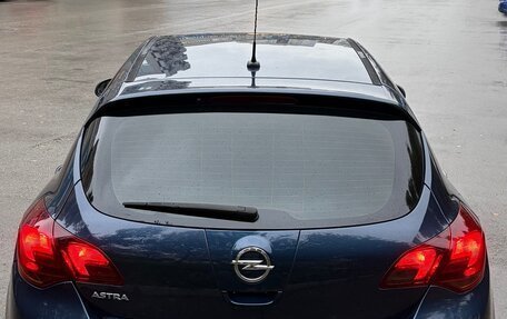 Opel Astra J, 2011 год, 749 000 рублей, 5 фотография