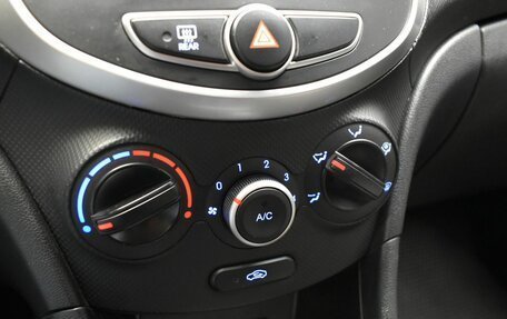 Hyundai Solaris II рестайлинг, 2014 год, 927 000 рублей, 16 фотография