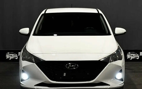 Hyundai Solaris II рестайлинг, 2021 год, 1 549 000 рублей, 2 фотография