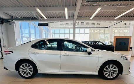 Toyota Camry, 2022 год, 3 199 900 рублей, 7 фотография