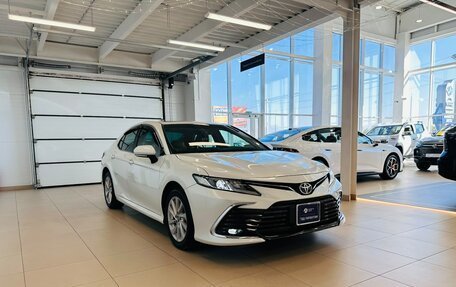 Toyota Camry, 2022 год, 3 199 900 рублей, 8 фотография