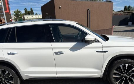 Skoda Kodiaq I, 2023 год, 4 390 000 рублей, 3 фотография