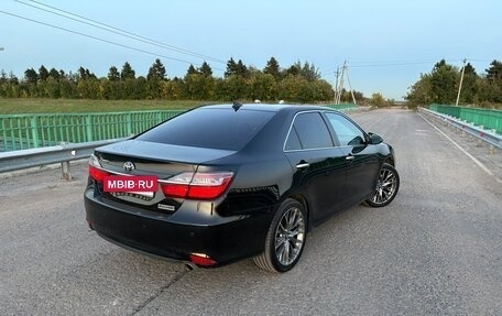 Toyota Camry, 2017 год, 2 300 000 рублей, 3 фотография