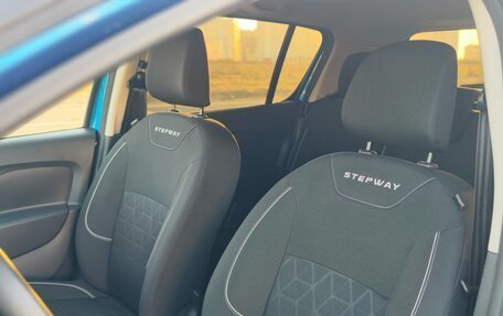 Renault Sandero II рестайлинг, 2020 год, 1 420 000 рублей, 24 фотография