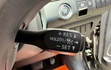 Toyota Harrier, 2019 год, 2 093 000 рублей, 15 фотография