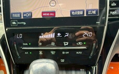 Toyota Harrier, 2019 год, 2 093 000 рублей, 19 фотография