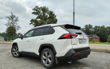 Toyota RAV4, 2019 год, 2 820 000 рублей, 7 фотография