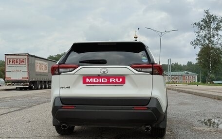 Toyota RAV4, 2019 год, 2 820 000 рублей, 6 фотография