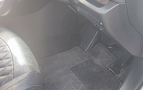 Toyota RAV4, 2019 год, 2 820 000 рублей, 13 фотография