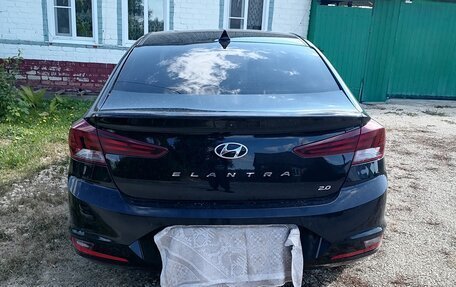Hyundai Elantra VI рестайлинг, 2020 год, 1 750 000 рублей, 9 фотография