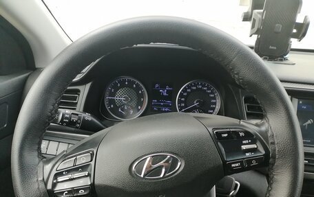 Hyundai Elantra VI рестайлинг, 2020 год, 1 750 000 рублей, 2 фотография