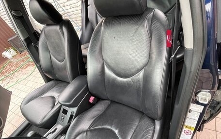 Toyota RAV4, 2006 год, 1 350 000 рублей, 10 фотография