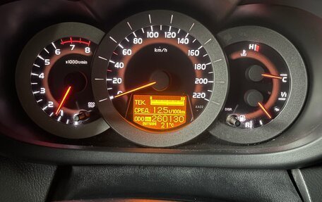 Toyota RAV4, 2006 год, 1 350 000 рублей, 22 фотография