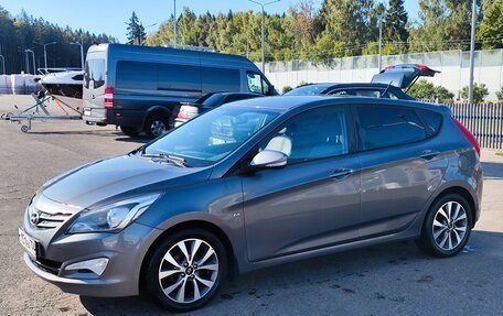 Hyundai Solaris II рестайлинг, 2016 год, 1 200 000 рублей, 2 фотография